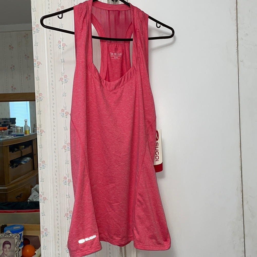 Pink tank - new!